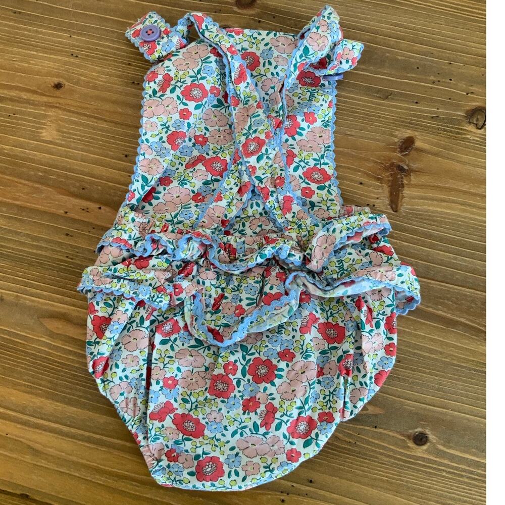 Baby Boden Floral One Piece outfit size 0-3 mo‎ - Picture 2 of 3